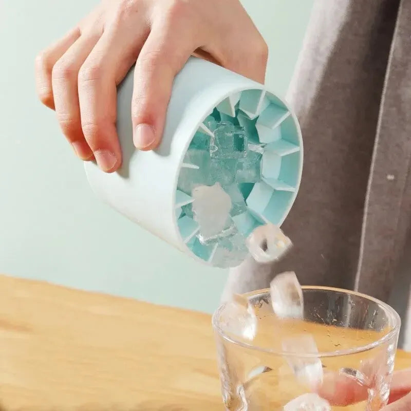 IJsmaker - Kleine blokjes ijs - Ice maker